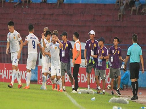 Quảng Nam FC đối mặt nguy cơ rớt hạng