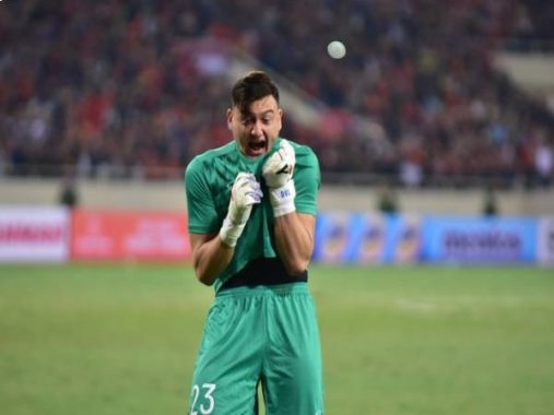 Tin bóng đá VN chiều 26/10: Văn Lâm tiếp tục chơi xuất thần