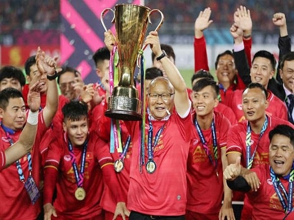 Các huấn luyện viên nước ngoài sẽ thay đổi bóng đá Việt Nam