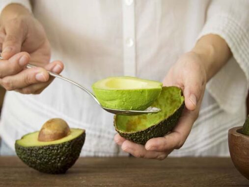 Ăn bơ có béo không – Trong quả bơ có chứa bao nhiêu calo