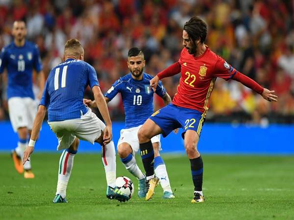 Những trận đối đầu kịch tính giữa Ý và Tây Ban Nha