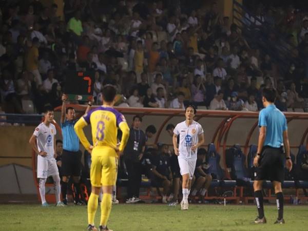 Bóng đá VN 2/4: Tuấn Anh nói về màn ra mắt Nam Định