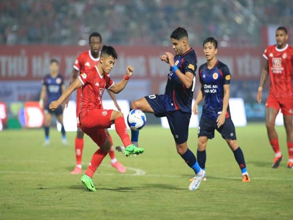 Bóng đá VN 19/9: CAHN nhận án phạt trước vòng 2 V-League