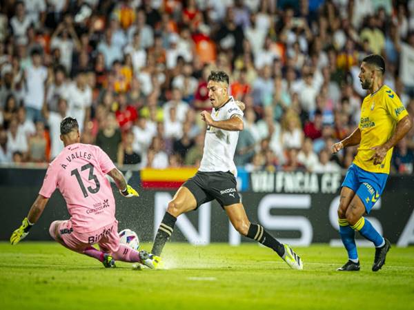 Dự đoán trận đấu Valencia vs Las Palmas (2h00 ngày 22/10)